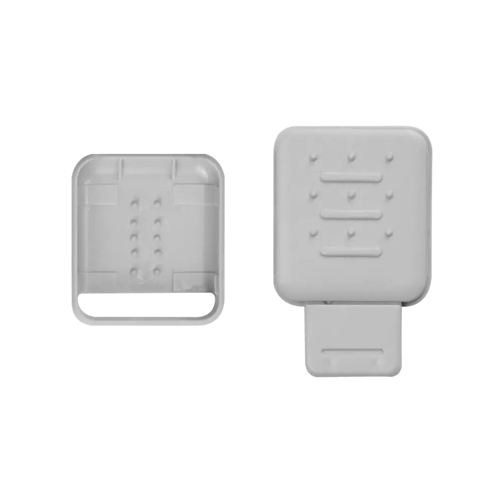 Retractable-Lanyard-Clip-and-ID-Card-Holder-LN-016-2.webp